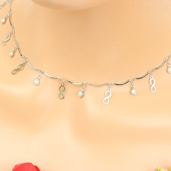 "Minimalist & Elegant Necklace Chain – Perfect for Women & Girls | UNVRC1018 - Picture 4 of 10